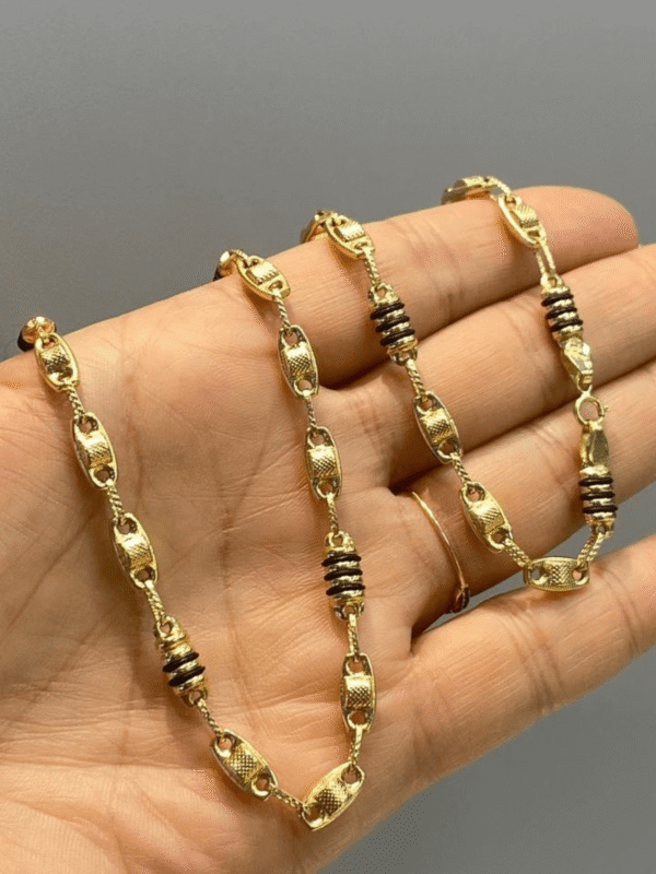 Cadena Rustica 3 Ligas Metal Nacional Color Oro amarillo - Longitud 60cm - Peso 13,2grs