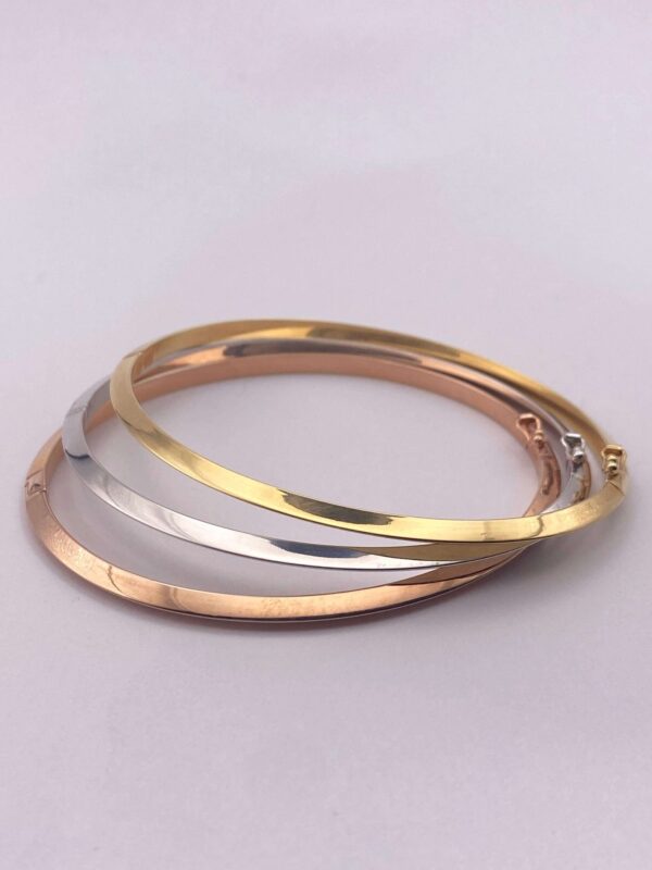 Trío de brazaletes de diseño liso  - talla 16 cms