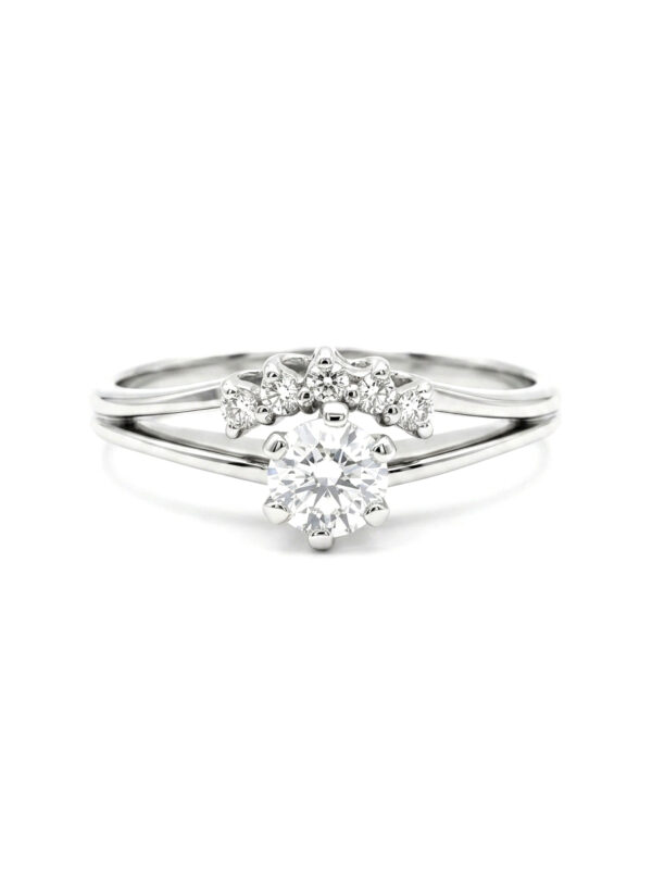 H195 ANILLO CON DIAMANTES EN ORO BLANCO
