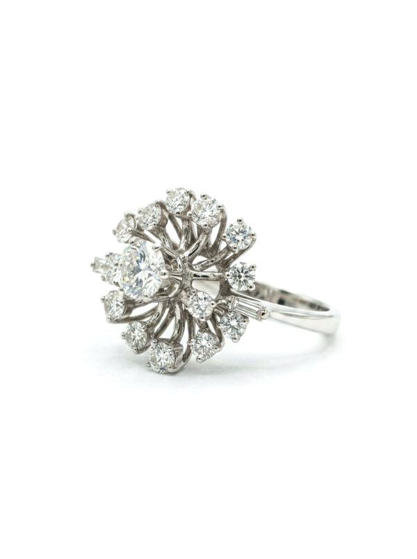 S241 ANILLO CON DIAMANTES EN ORO BLANCO
