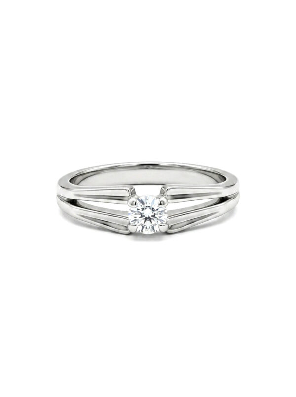 H176 ANILLO CON DIAMANTE EN ORO BLANCO