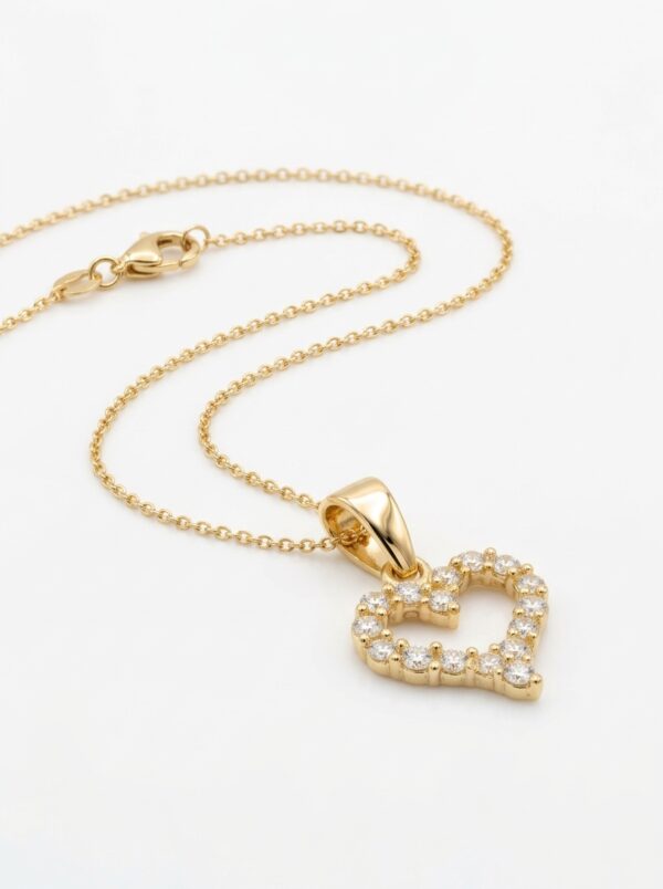 DJ155 DIJE CORAZÓN PAVÉ EN ORO 18 KILATES
