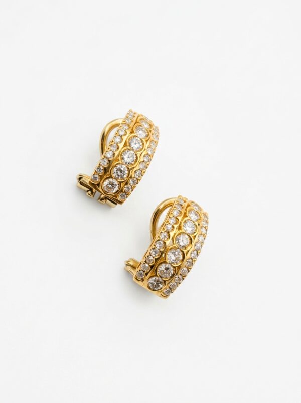 H191 ARETES CON DIAMANTES EN ORO 18 KILATES